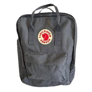 Fjallraven Kanken Classic Backpack 23510 in Gray Excellent Used Condition